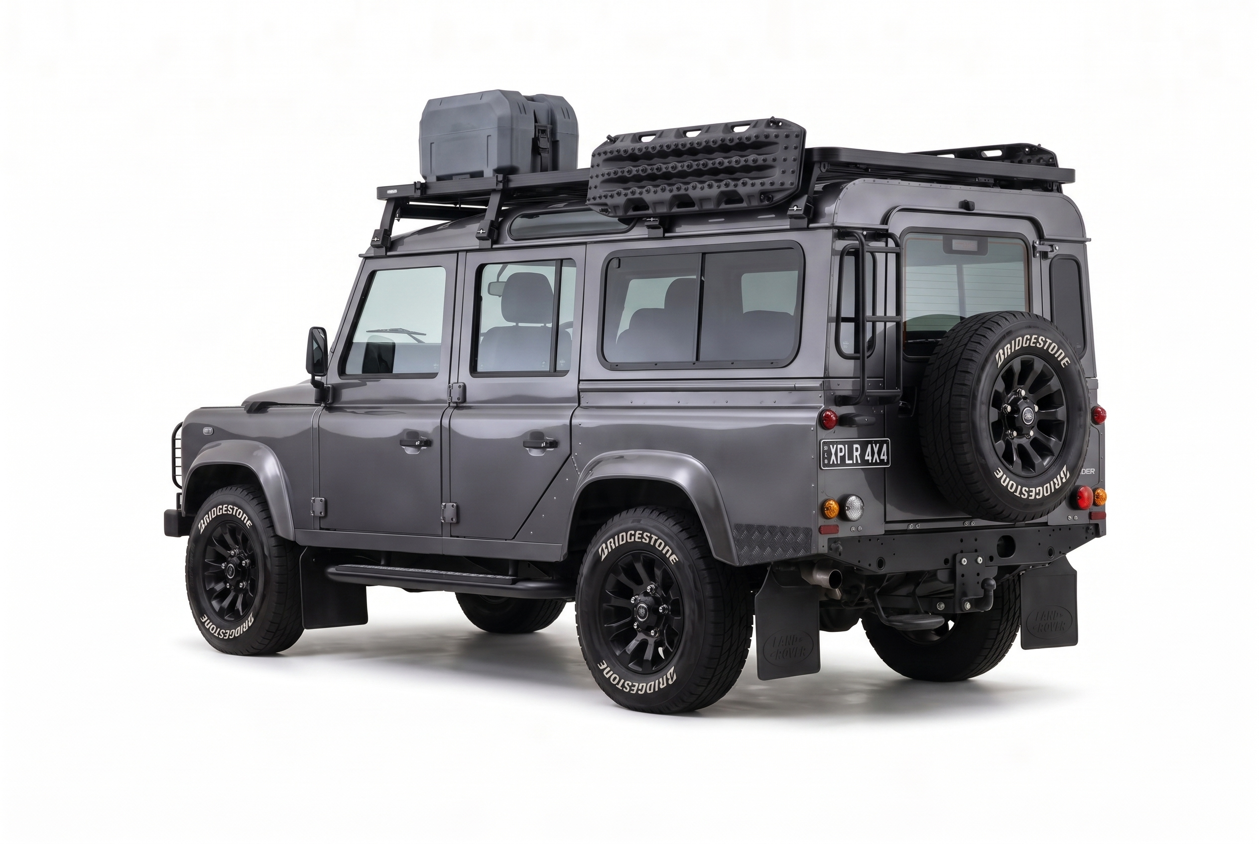 Wolf – 2008 Land Rover Defender 110